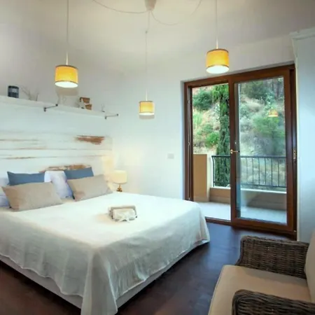 Mediterranean Pool & Parking Apartment Taormina