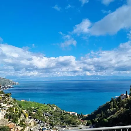Apartmán Mediterranean Pool & Parking *