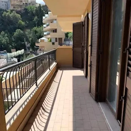 아파트 Mediterranean Pool & Parking 타오르미나