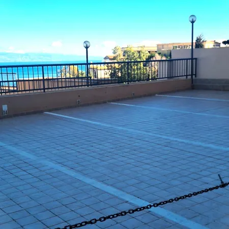 아파트 Mediterranean Pool & Parking *